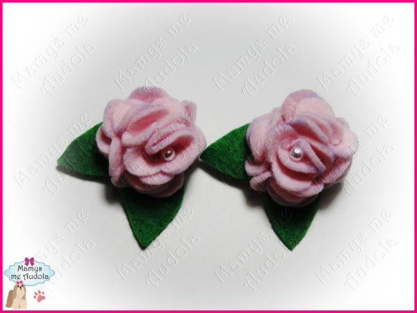Flor de Feltro em Par