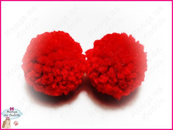 Pom Pons de Lã Vermelho