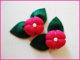 Flor de Fuxico na Folha Pink