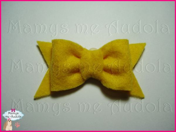 Laço de Feltro Amarelo