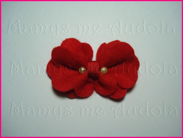 Laço Flor de Feltro Vermelho
