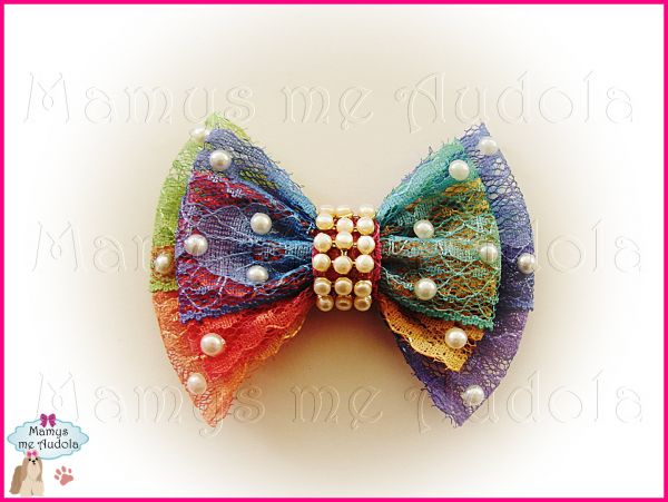 Laço de Renda com Perolas Arco Iris