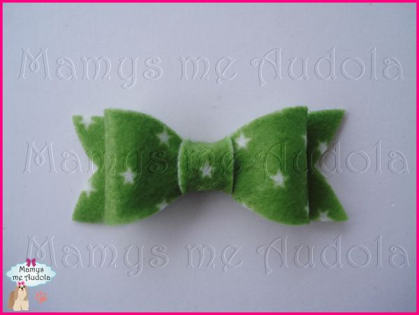 Lacinho Feltro Estrelas - Verde