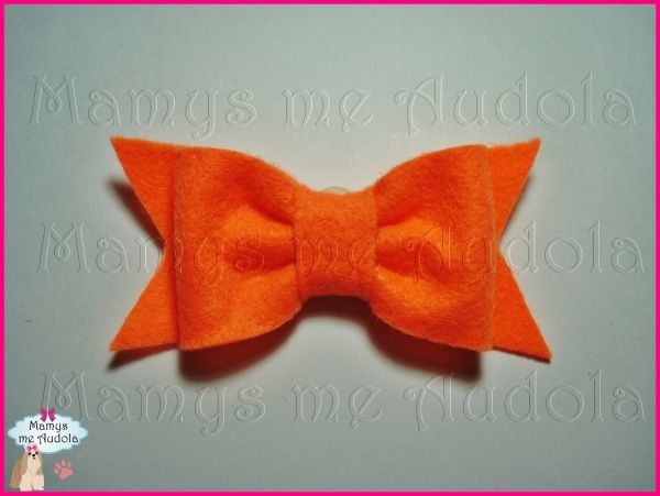 Laço de Feltro Laranja Fluor